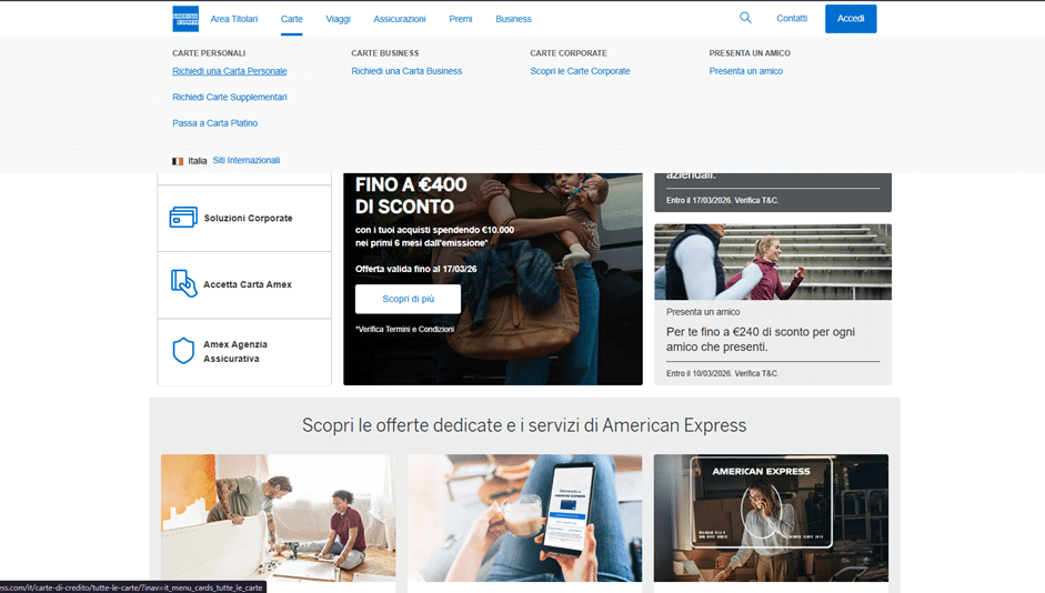 Uno screenshot della home page di American Express Italia che mostra il percorso di navigazione: clic sul menu "Carte" e selezione di "Tutte le carte".